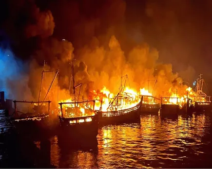 vizag fire.jpg