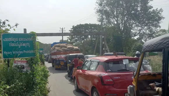 heavy vehicles on bridge