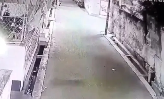 bomb Untitled.,87.jpg