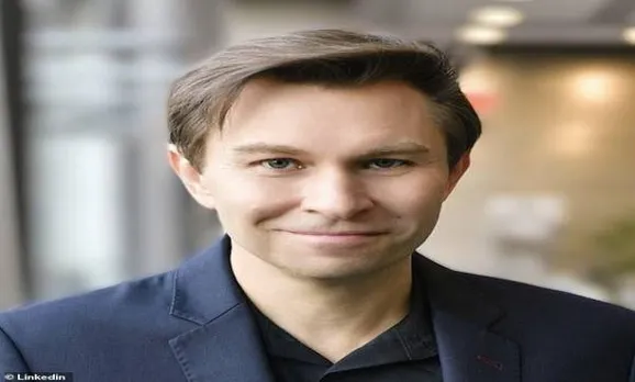 SCIENTIST1