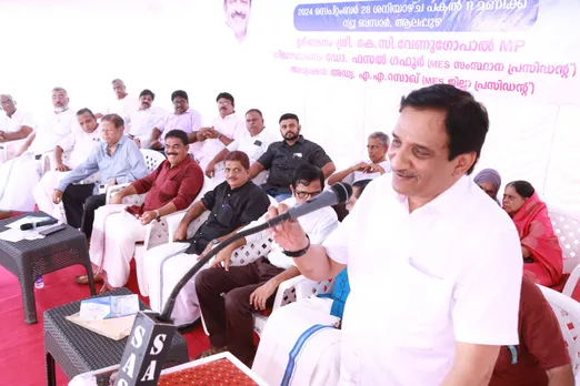 എം.ഇ.എസ് ഉൾപ്പെടെയുള്ള സ്വയാശ്രയ എൻജിനീയറിങ്ങ് കോളേജുകളിൽ പഠിക്കാൻ കുട്ടികളില്ല; കോളേജുകൾ അടച്ച്പൂട്ടൽ ഭീഷണിയിലെന്ന് ഡോ. ഫസൽ ഗഫൂർ