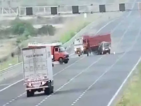 express way accident1.jpg