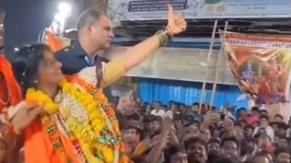 madhavi Untitledn.jpg