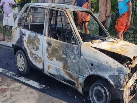 car maruthi 800 fire.jpg