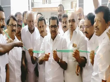 v m sudheeran pinarayi.jpg