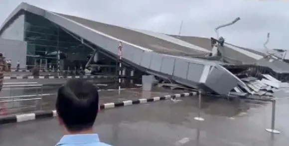 delhi airport roof collapse