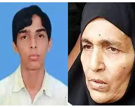 ariyil shukoor mother.