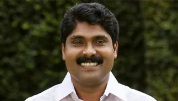 കേന്ദ്രത്തില്‍ കോണ്‍ഗ്രസിനെ പിന്തുണയ്ക്കുമെന്ന് പറയുന്ന ഇടതുപക്ഷ പാര്‍ട്ടികള്‍ വയനാട്ടിലെ അവരുടെ സ്ഥാനാര്‍ത്ഥിയെ പിന്‍വലിക്കാന്‍ തയ്യാറാകുമോ ?;  രാഹുല്‍ ഗാന്ധി വയനാട് മണ്ഡലത്തില്‍ മത്സരിച്ചാല്‍ ഇന്ത്യയിലെ ഏറ്റവും വലിയ ഭൂരിപക്ഷത്തിന് വയനാട്ടിലെ ജനത അദ്ദേഹത്തെ വിജയിപ്പിക്കുമെന്ന് ടി സിദ്ദിഖ്