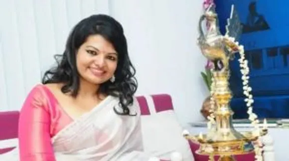 ഡെങ്കിപ്പനി;  ഐസിയുവില്‍ കഴിയുന്ന സാന്ദ്ര തോമസിന്റെ ആരോഗ്യനില മെച്ചപ്പെട്ടതായി സഹോദരി