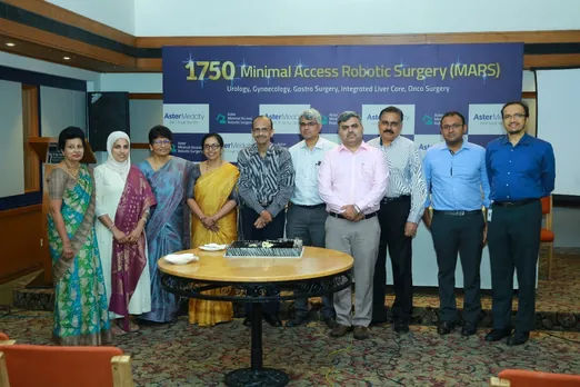 1750 റോബോട്ടിക് ശസ്ത്രക്രിയകൾ വിജയകരമായി പൂർത്തിയാക്കി ആസ്റ്റർ മെഡ്സിറ്റി; റോബോട്ടിക് സർജറിയിലൂടെ വൃക്ക മാറ്റിവെയ്ക്കലിൽ ദക്ഷിണേന്ത്യയിലെ ആദ്യ കേന്ദ്രവും ലോകത്തിലെ മൂന്നാമത്തെ കേന്ദ്രവുമായി ആസ്റ്റർ മെഡ്സിറ്റി