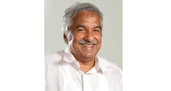 നഗരസഭയിലെ യുഡിഎഫ് പ്രകടനപത്രിക മുൻ മുഖ്യമന്ത്രി ഉമ്മൻചാണ്ടി നാളെ ജനങ്ങൾക്ക് സമർപ്പിക്കും