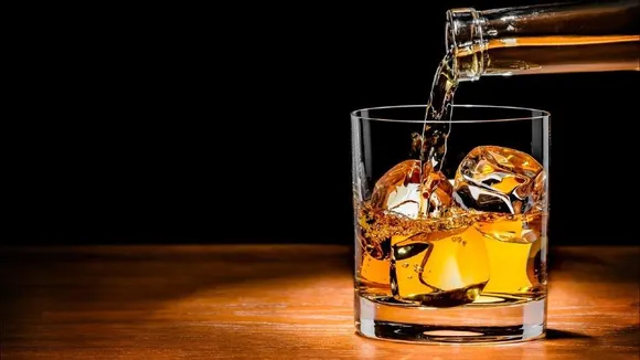 സം​സ്ഥാ​ന​ത്ത് മ​ദ്യ​ത്തി​ന്‍റെ പു​തു​ക്കി​യ വി​ല്‍​പ്പ​ന വി​ല പ്ര​സി​ദ്ധീ​ക​രി​ച്ചു: വി​ല വ​ര്‍​ധ​ന​യി​ലൂ​ടെ ഈ ​വ​ര്‍​ഷം സ​ര്‍​ക്കാ‍​രി​ന് 1,000 കോ​ടി രൂ​പ​യു​ടെ അ​ധി​ക വ​രു​മാ​നം: ചൊ​വ്വാ​ഴ്ച മു​ത​ല്‍ പ്രാ​ബ​ല്യ​ത്തി​ല്‍
