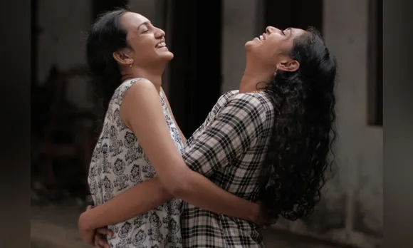 ലെസ്ബിയൻ പ്രണയവുമായി ‘ഹോളി വൂണ്ട്’; ആഗസ്റ്റ് 12 മുതൽ എസ്എസ് ഫ്രെയിംസ് ഒ.ടി.ടി യിലൂടെ പ്രദർശനത്തിനെത്തും