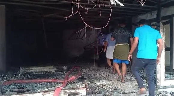 മണ്ണാര്‍ക്കാട്‌ ഹോട്ടലിന് തീപ്പിടിച്ച് രണ്ട് പേര്‍ മരിച്ച സംഭവത്തില്‍ ഹോട്ടലിനെതിരെ അഗ്നിശമന സേന; ഹോട്ടലിന് ഫയര്‍ എന്‍ഒസി നല്‍കിയിട്ടില്ല, സുരക്ഷാ സംവിധാനങ്ങളുമില്ല