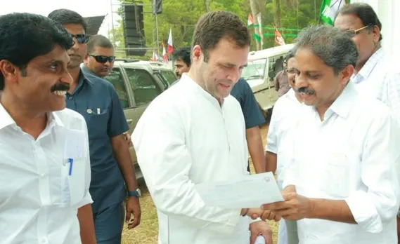 കത്തോലിക്ക കോൺഗ്രസ് പ്രസിഡന്റ് അഡ്വ. ബിജു പറയനിലം രാഹുൽ ഗാന്ധിക്ക് നിവേദനം നല്‍കി