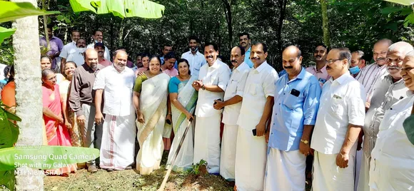 മീനച്ചിൽ പഞ്ചായത്ത് പാലാക്കാട് വട്ടോത്തു കുന്നേൽ ഭാഗം കുടിവെള്ള പദ്ധതി നിർമ്മാണം ആരംഭിച്ചു