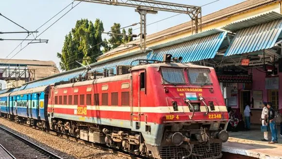 മുംബൈയില്‍ നിന്ന് കേരളത്തിലേക്കുള്ള ആദ്യ ട്രെയിന്‍ ഇന്ന് ഓടുന്നു; ട്രെയിനില്‍ 1600 മലയാളികള്‍; കേരള സര്‍ക്കാര്‍ മുഖം തിരിച്ച് നിന്നിട്ടും ഈ വണ്ടി ഓടിക്കാന്‍ കഴിഞ്ഞത് മുംബൈ മലയാളികളുടെ വിജയം; ഒരു മുംബൈ മലയാളി എഴുതുന്നു