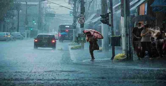 മഴക്കെടുതി; ഹിമാചലില്‍ സ്ഥിതി ഗുരുതരം; എട്ട് ജില്ലകളില്‍ റെഡ് അലര്‍ട്ട്