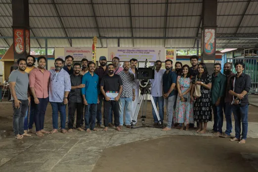 സുമേഷും രാഹുലും ശിവദയും ഒന്നിക്കുന്ന "ജവാനും മുല്ലപ്പൂവും"; പൂജയും സ്വിച്ചോൺ കർമ്മവും നടന്നു