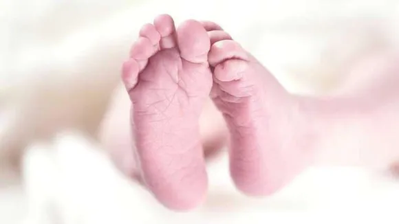 ഇരട്ട ഗര്‍ഭപാത്രമുള്ള 19 കാരി നീണ്ട ശസ്ത്രക്രിയയ്ക്ക് ഒടുവില്‍  പ്രസവിച്ചു; സംഭവം ഹൈദരാബാദില്‍