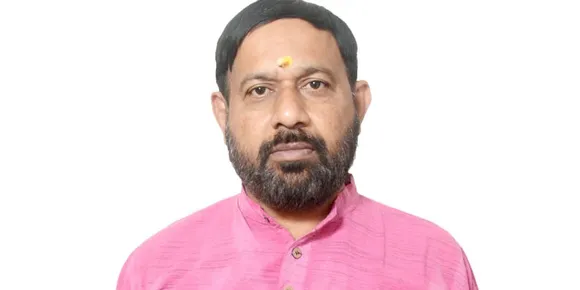 33 വര്‍ഷത്തെ ഡല്‍ഹി വാസത്തിനു ശേഷം നാട്ടിലേക്കു മടങ്ങുന്ന ഒ. ഷാജികുമാറിന് യാത്രയയപ്പ് നല്‍കുന്നു