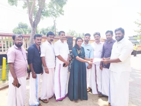 ബ്ലഡ്‌ ബാങ്കുകളിൽ രക്തക്ഷാമം നേരിട്ടതിനെ തുടർന്ന് യൂത്ത് കോൺഗ്രസ് പ്രവർത്തകർ ജില്ലാ ആശുപത്രിയിലെത്തി രക്തദാനം നടത്തി