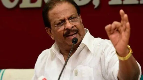 അഞ്ച് ജില്ലകളിലെ ഡിസിസി ഭാരവാഹികളുടെ സാധ്യതാ പട്ടിക തയ്യാര്‍ ! ബാക്കി ജില്ലകളിലെ പട്ടിക നാളെതന്നെ കൈമാറണമെന്ന് കെപിസിസി പ്രസിഡന്റിന്റെ കര്‍ശന നിര്‍ദേശം; നിലവിലുള്ള നൂറിലേറെ പേരെ വെട്ടി പട്ടിക 51ലേക്ക് ചുരുക്കണമെന്ന നിര്‍ദേശം വെല്ലുവിളിയെന്ന് ഡിസിസി അധ്യക്ഷന്‍മാര്‍ ! ചര്‍ച്ചകളോട് സഹകരിക്കാതെ എ,ഐ ഗ്രൂപ്പ് നേതാക്കളും ! കോട്ടയം, ഇടുക്കി, തൃശൂര്‍, എറണാകുളം ജില്ലകളില്‍ ഭാരവാഹി സ്ഥാനത്തേക്ക് 100ലേറെ പേരുകള്‍ !