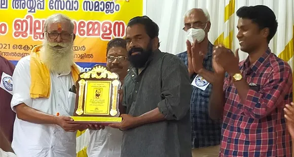 ശബരീശ പ്രതിഭ പുരസ്ക്കാരം ചലച്ചിത്ര സംവിധായകൻ കെ.എസ് ഹരിഹരന്