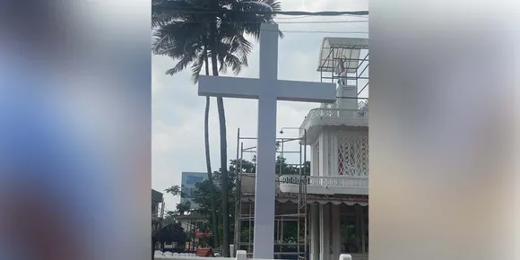 അരുവിത്തുറ തിരുനാൾ: നഗരപ്രദക്ഷിണത്തെ വരവേൽക്കാൻ കുരിശ് തയ്യാറായി