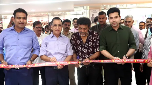 കല്യാണ്‍ ജൂവലേഴ്സിന്‍റെ ബംഗളൂരു കമ്മനഹള്ളിയിലെ പുതിയ ഷോറൂം ശിവരാജ്കുമാര്‍ ഉദ്ഘാടനം ചെയ്തു; ആഡംബരപൂര്‍ണമായ ഷോപ്പിംഗ് അനുഭവം ഒരുക്കി പുതിയ ഷോറൂം