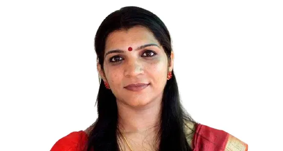 സരിതക്ക് സുപ്രീം കോടതി ഒരു ലക്ഷം രൂപ പിഴ വിധിച്ചു !