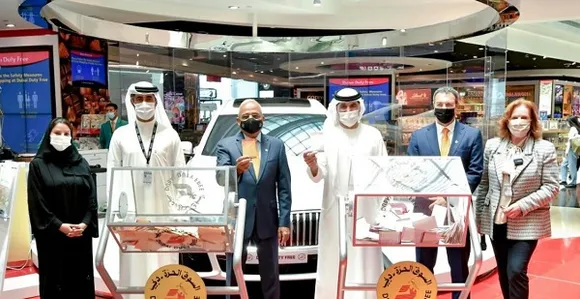 ദുബായ് ഡ്യൂട്ടി ഫ്രീയുടെ മില്ലേനിയം മില്യണയര്‍ നറുക്കെടുപ്പിലൂടെ കോടിപതിയായി പ്രവാസി മലയാളി; സുനില്‍ ശ്രീധരനെ ഭാഗ്യം തേടിയെത്തുന്നത് ഇത് രണ്ടാം തവണ