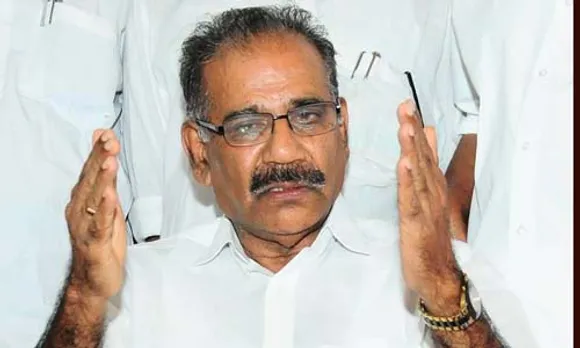 മരം മുറി വിവാദത്തില്‍ ഉദ്യോഗസ്ഥര്‍ക്കെതിരെ വിമര്‍ശനം; റവന്യൂവകുപ്പിനെ ന്യായീകരിച്ച് വനംമന്ത്രി