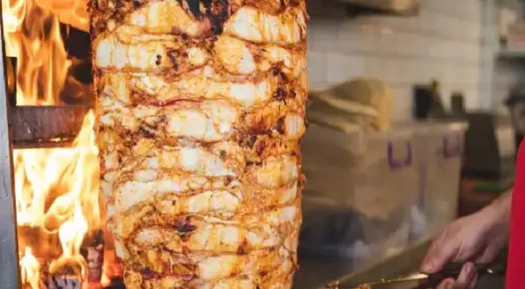 ഷവര്‍മയില്‍ നിന്ന് ഭക്ഷ്യവിഷബാധ; തമിഴ്‌നാട്ടില്‍ മൂന്ന് വിദ്യാര്‍ത്ഥികള്‍ ആശുപത്രിയില്‍