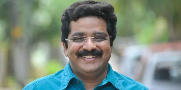 'തെറിയിൽ തടുക്കാൻ കഴിയില്ല, തറയുന്ന മുനയുള്ള ചോദ്യങ്ങളറിയാത്ത കൂട്ടരെ'! റഫീഖ് അഹമ്മദിന് ഐക്യദാര്‍ഢ്യവുമായി എം.കെ. മുനീര്‍
