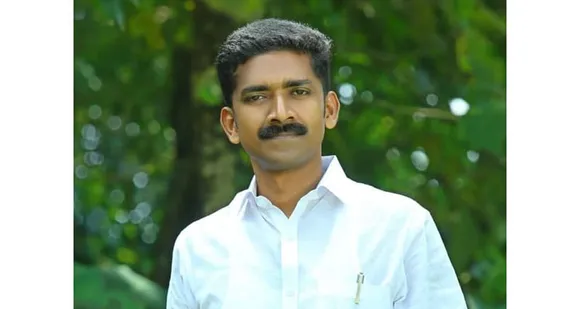 വാർഡുകൾ തോറും വാക്സിൻ വിതരണം ആരംഭിക്കണം: പ്രകാശ് പുളിക്കൻ. കോവിഡ് മൂന്നാം തരംഗത്തിന് മുമ്പ് ഒന്നാം ഡോസ് വിതരണം പൂർത്തിയാക്കണം