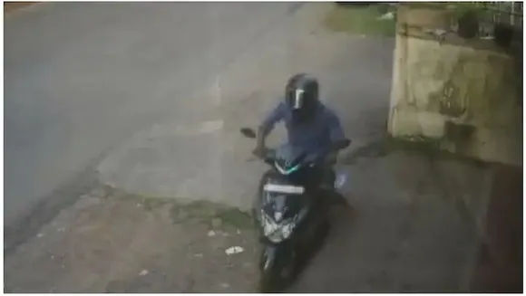 സ്കൂട്ടറിൽ പെട്രോളടിക്കാൻ കാശില്ലാതെ നടുറോഡിൽ കുടുങ്ങി; അമ്പലമേട് കേബിൾ നെറ്റ് വർക്ക് ഓഫീസിന് മുന്നിൽ നിന്നും സ്കൂട്ടർ മോഷ്ടിച്ച യുവാവ് അറസ്റ്റിൽ