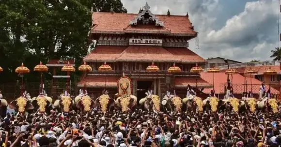 തൃശ്ശൂർ പൂരം: ജീർണിച്ചതും നിർമാണത്തിലുള്ളതുമായ കെട്ടിടങ്ങളിൽ കയറുന്നതിന് വിലക്കേർപ്പെടുത്തി