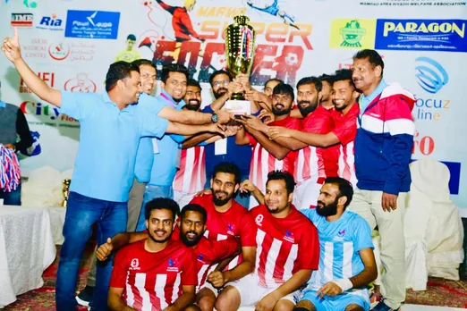 മർവ സൂപ്പർ സോക്കർ 2K19 -മമ്പാട് ടീം ജേതാക്കൾ.