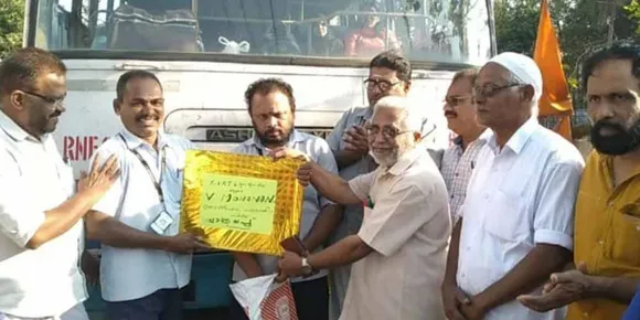 സർവ്വീസിൽ നിന്നും വിരമിക്കുന്ന കെഎസ്ആർടിസി ഡ്രൈവര്‍ക്ക് തോടുകാട് നിവാസികൾ യാത്രയയപ്പ് നൽകി