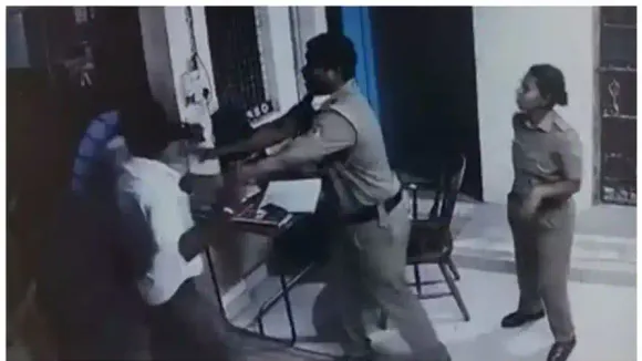 കിളികൊല്ലൂരിൽ സൈനികനെയും സഹോദരനെയും സ്റ്റേഷനില്‍ ക്രൂരമായി മർദിച്ച സംഭവം: പോലീസുകാരുടെ സസ്പെൻഷൻ പിൻവലിച്ചു