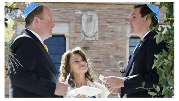 ചരിത്രം കുറിച്ച് കൊളറാഡോ ഗവര്‍ണറുടെ സ്വവര്‍ഗ വിവാഹം