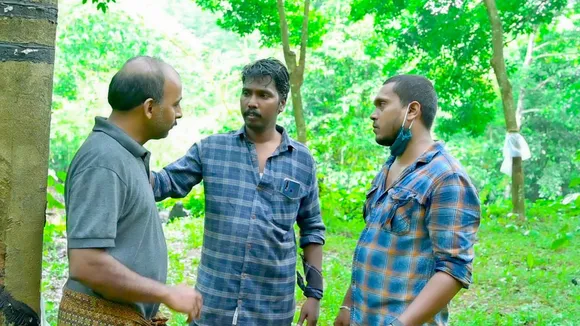 നിർമ്മാതാവ് സ്വന്തം കഥയെഴുതി, പ്രധാന വേഷം ചെയ്തു; ഹ്രസ്വചിത്രങ്ങളിൽ "കടക്കാരൻ" ഹിറ്റ് !;സാംജി കടക്കാരനായി ജീവിതത്തിലും സിനിമയിലും !!!