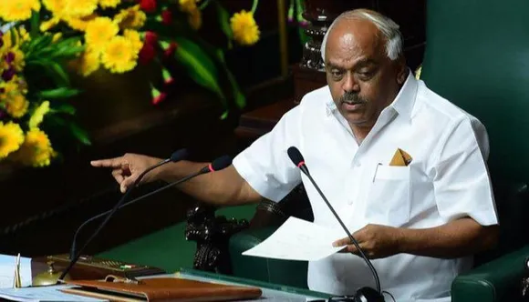 'ബലാത്സംഗം തടയാന്‍ പറ്റുന്നില്ലെങ്കില്‍ കിടന്ന് ആസ്വദിക്കൂ'! നിയമസഭയില്‍ വിവാദ പരാമര്‍ശവുമായി മുന്‍ സ്പീക്കര്‍ കൂടിയായ കര്‍ണാടകയിലെ മുതിര്‍ന്ന കോണ്‍ഗ്രസ് നേതാവ്; പ്രതിഷേധം ശക്തം