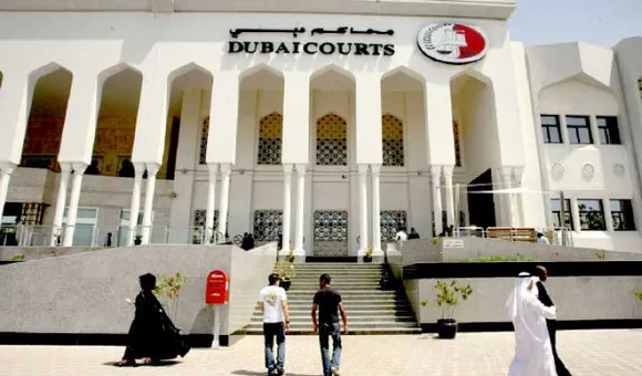 ഭര്‍ത്താവിന്റെ സ്വകാര്യത ലംഘിച്ചെന്ന് പരാതി; ഭാര്യയ്ക്ക് പിഴ ശിക്ഷ വിധിച്ച് ദുബൈ കോടതി