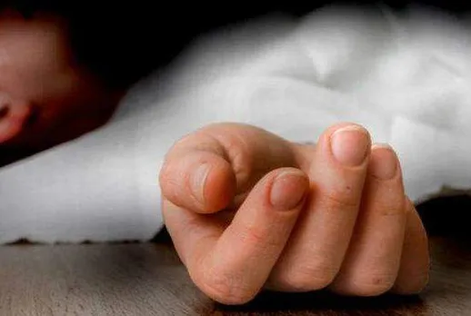 കാസര്‍കോട് പത്ത് വയസുകാരിയെ തൂങ്ങി മരിച്ച നിലയില്‍ കണ്ടെത്തി