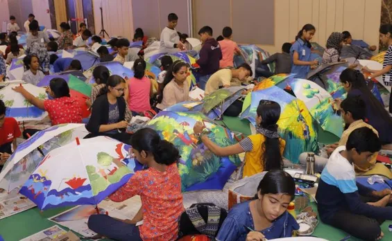ഫണ്‍ബ്രെല്ല 2019: കുടകളില്‍ നിറം പകര്‍ന്ന് കുട്ടികള്‍
