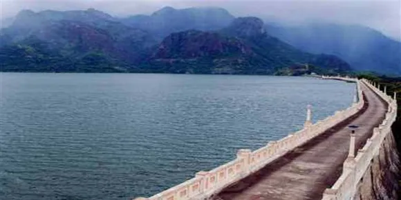 ജലനിരപ്പ് 1047 അടി പിന്നിട്ടു; ആളിയാര്‍ ഡാം തുറന്നു, ജാഗ്രത പാലിക്കാന്‍ നിര്‍ദ്ദേശം