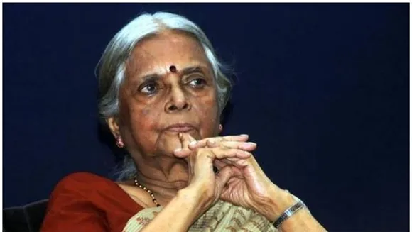 മൂകം മലയാളം; മലയാളത്തിന്റെ പ്രിയപ്പെട്ട കവയത്രി സുഗതകുമാരി ടീച്ചര്‍  വിടവാങ്ങി .