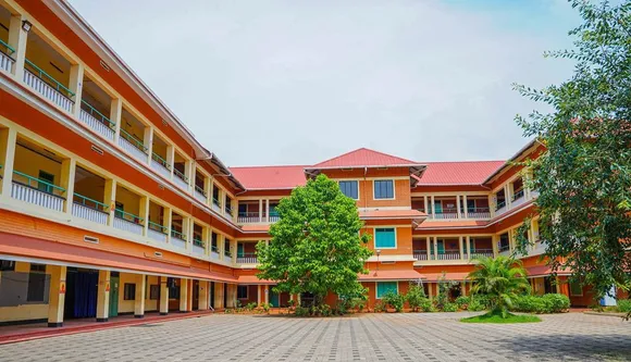 ആദിശങ്കരന്റെ നാടിന് കേന്ദ്രഗവണ്മെന്റിന്റെ സമ്മാനം;  ശ്രീശാരദ വിദ്യാലയം സൈനിക്‌ സ്‌കൂൾ പദവിയിലേക്ക്